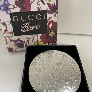 Gucci parfums gift mirror